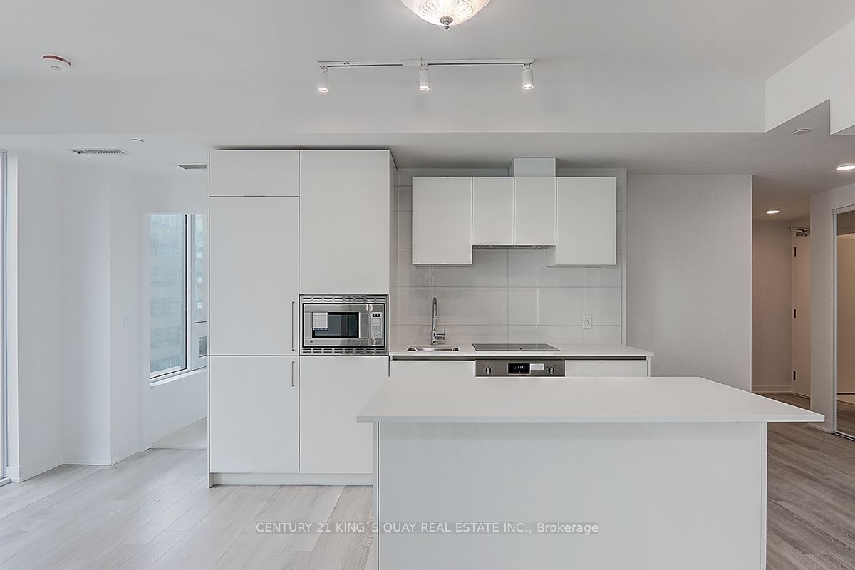 238 Simcoe St, unit 1909 for rent