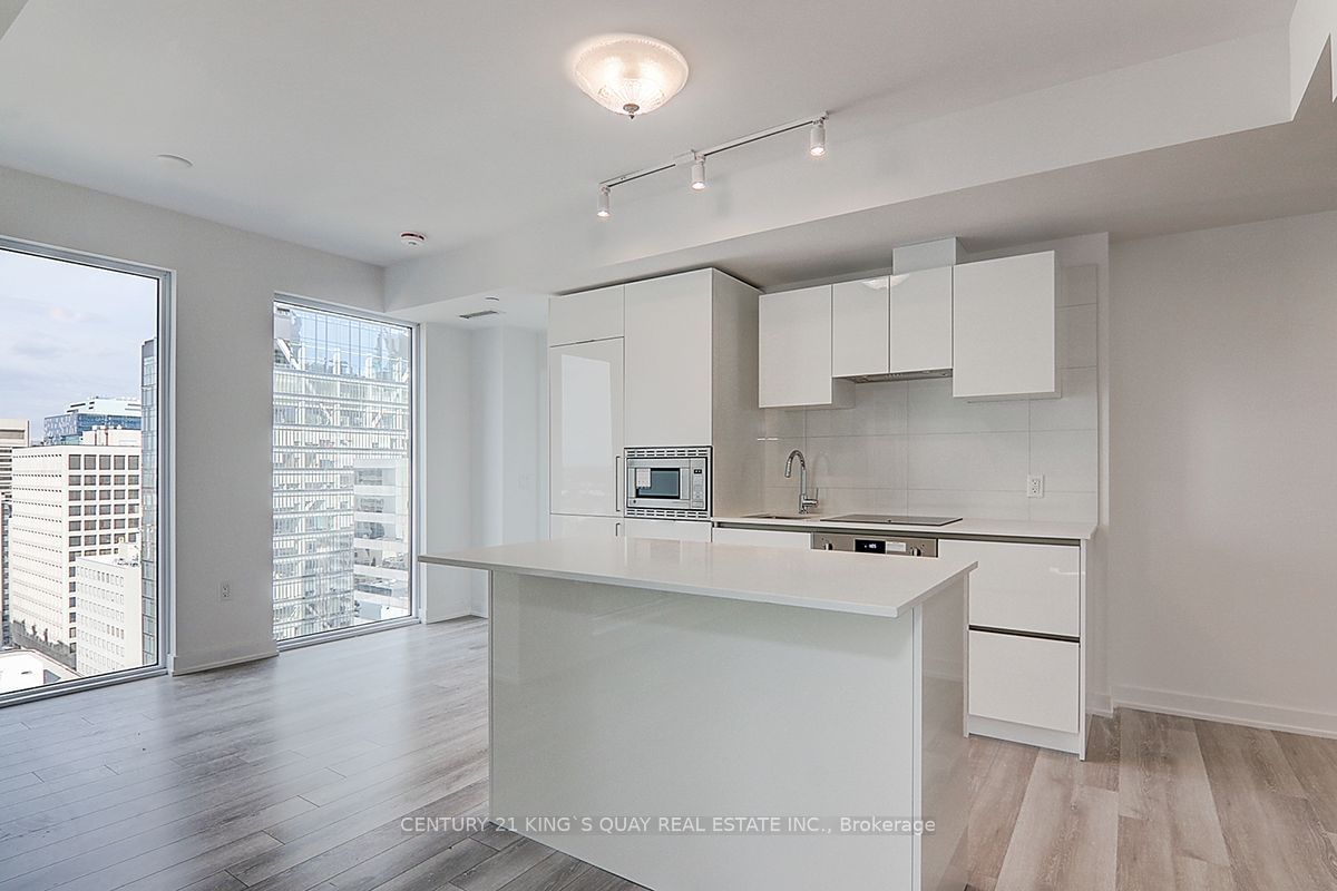 238 Simcoe St, unit 1909 for rent