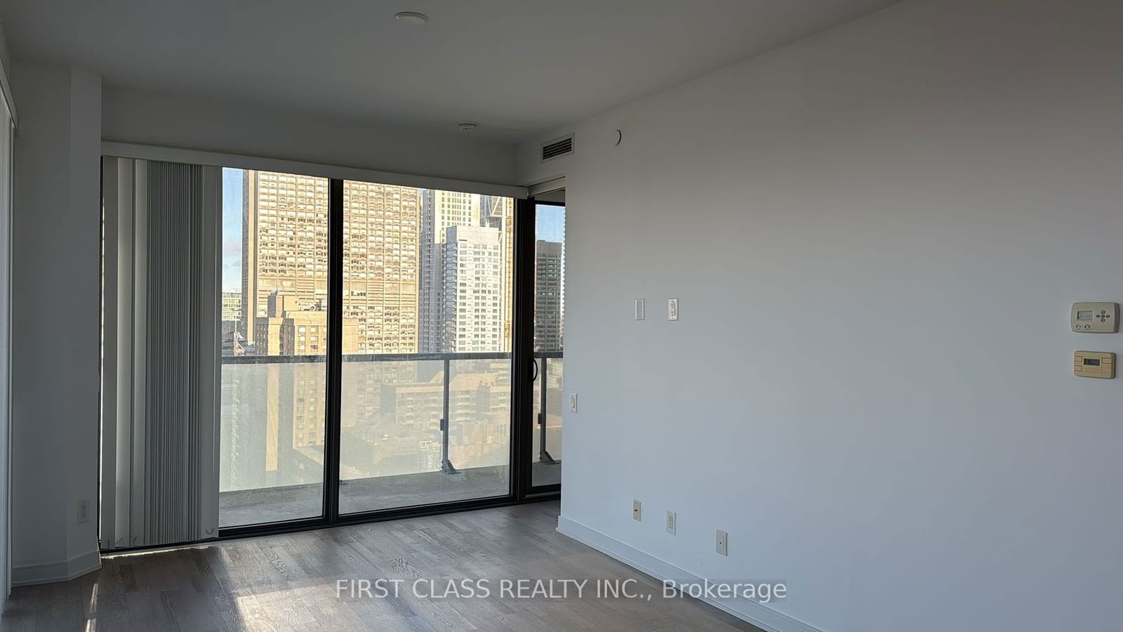 57 St Joseph St, unit 2907 for rent