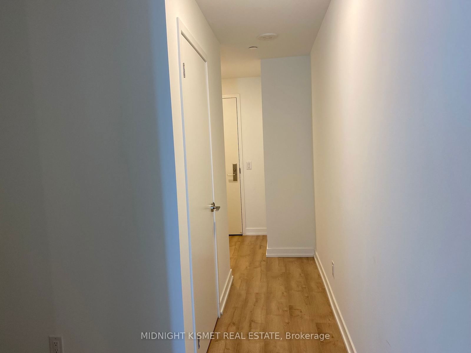 135 East Liberty St, unit 2006 for rent