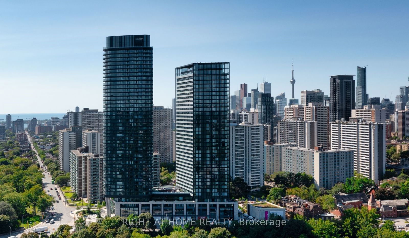 585 Bloor St E, unit 419 for sale