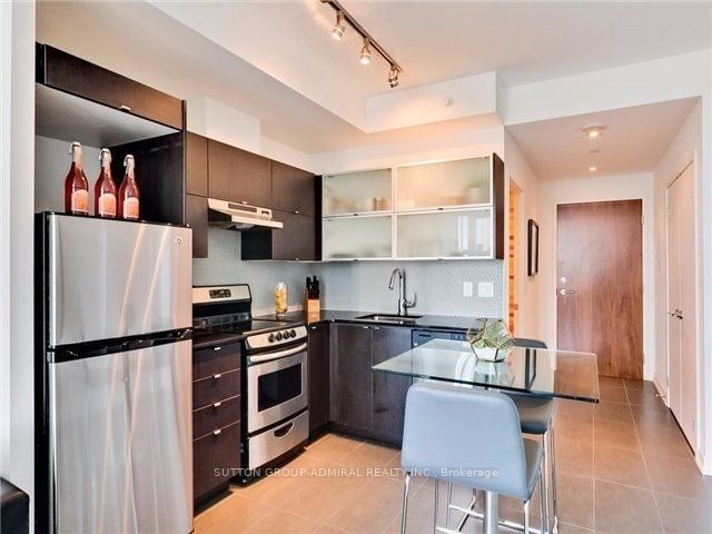 170 Fort York Blvd, unit 170 for rent