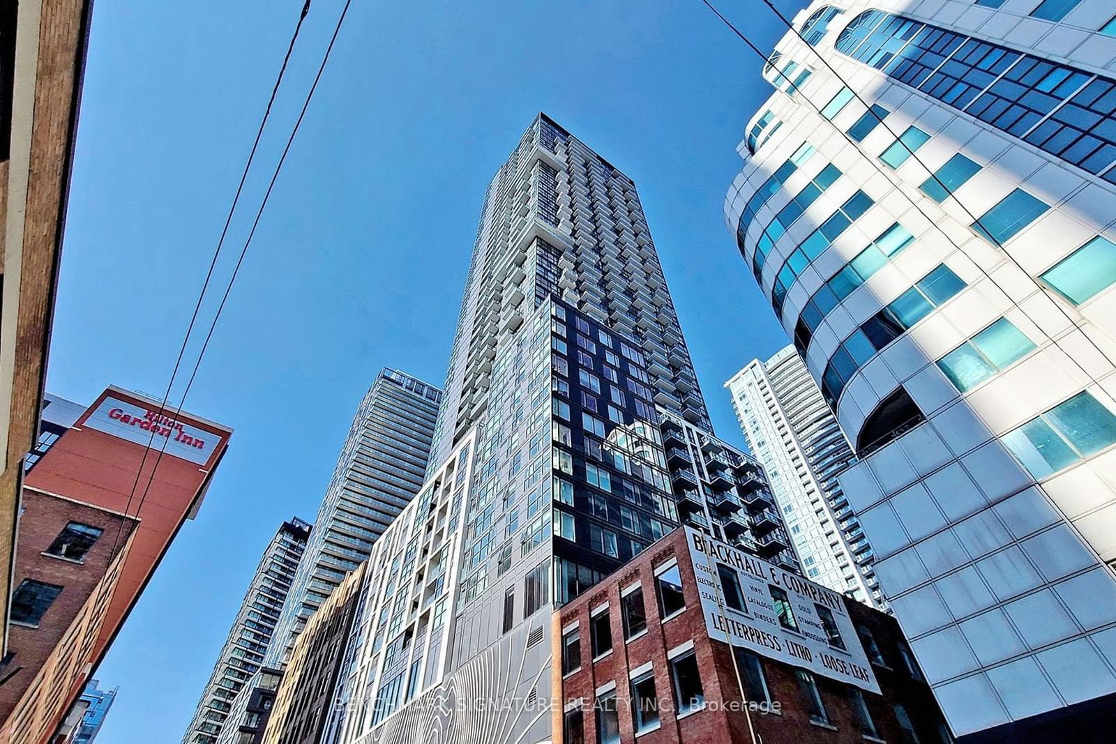 87 Peter St, unit 3701 for sale