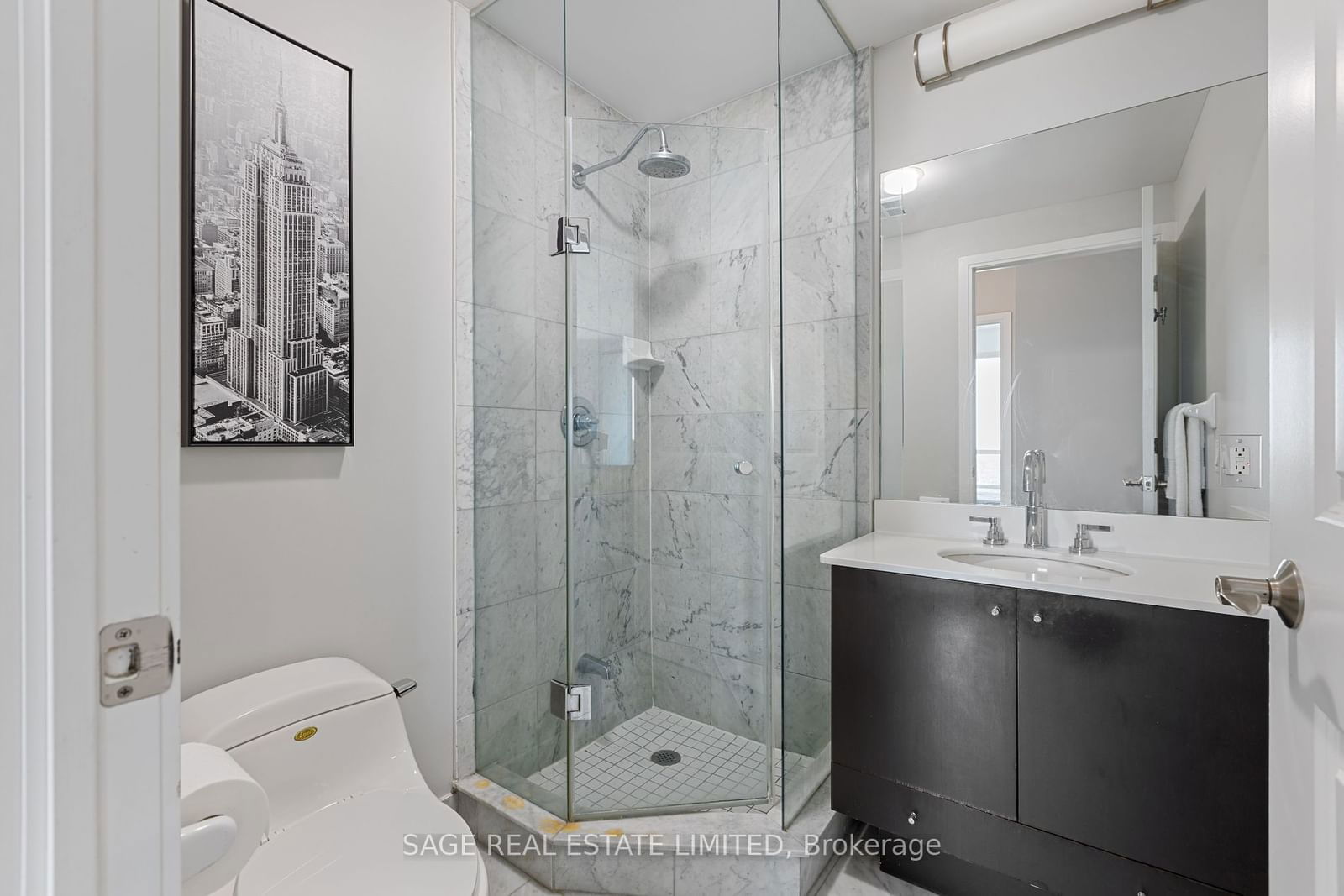 88 Broadway Ave, unit PH5 for sale