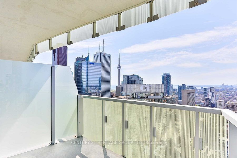 197 Yonge St, unit 5012 for rent