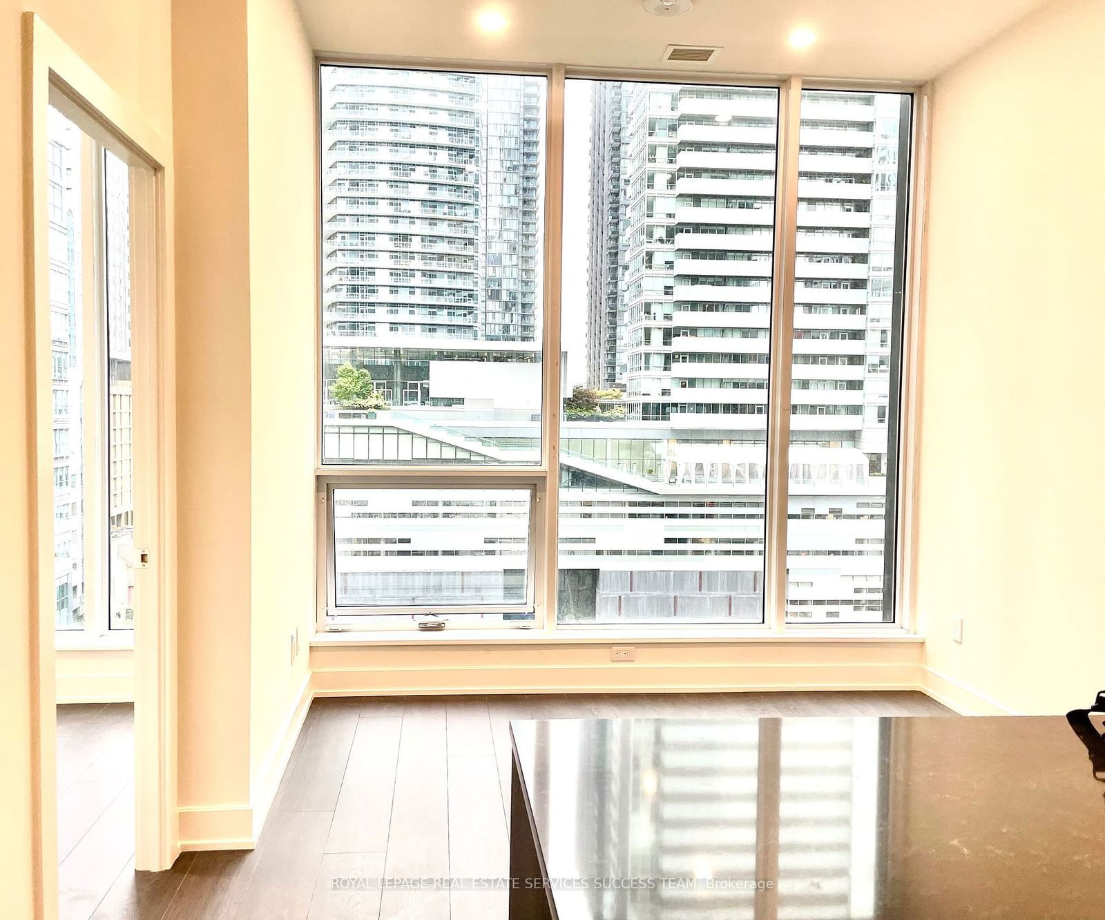 15 Mercer St, unit 902 for rent