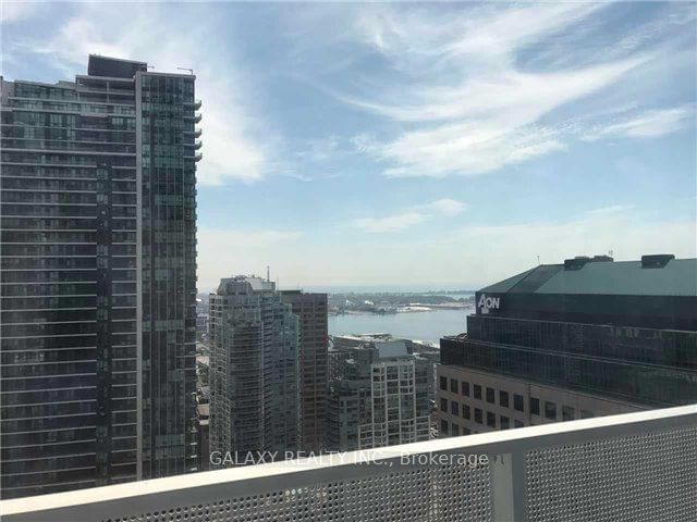 88 Harbour St, unit 3604 for rent