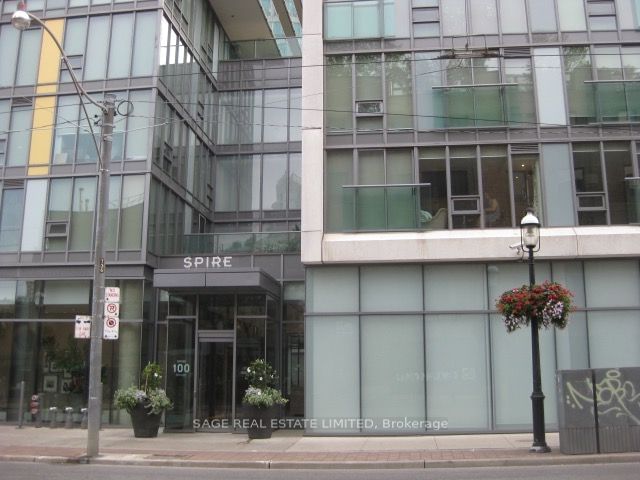 33 Lombard St, unit 2109 for rent