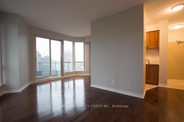 18 Holmes Ave, unit 2203 for rent