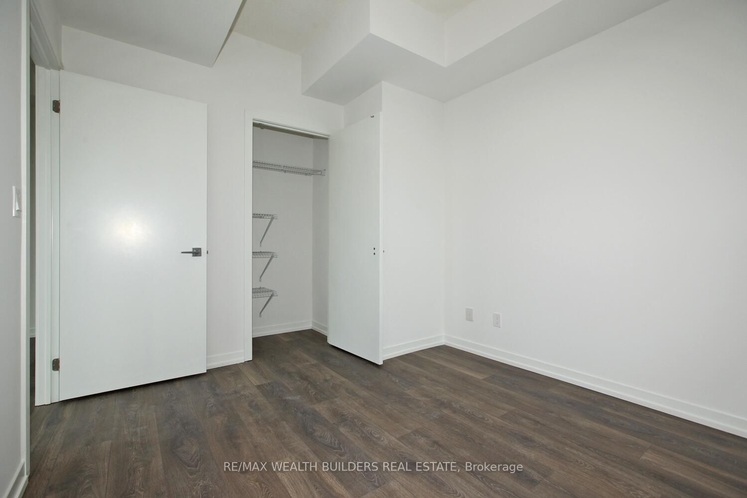 49 East Liberty St, unit 909 for rent