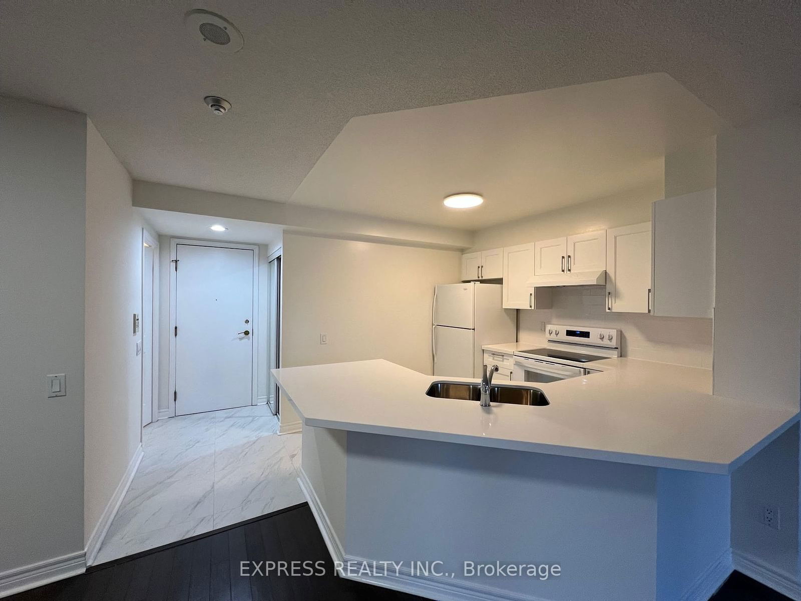 152 St Patrick St, unit 609 for rent