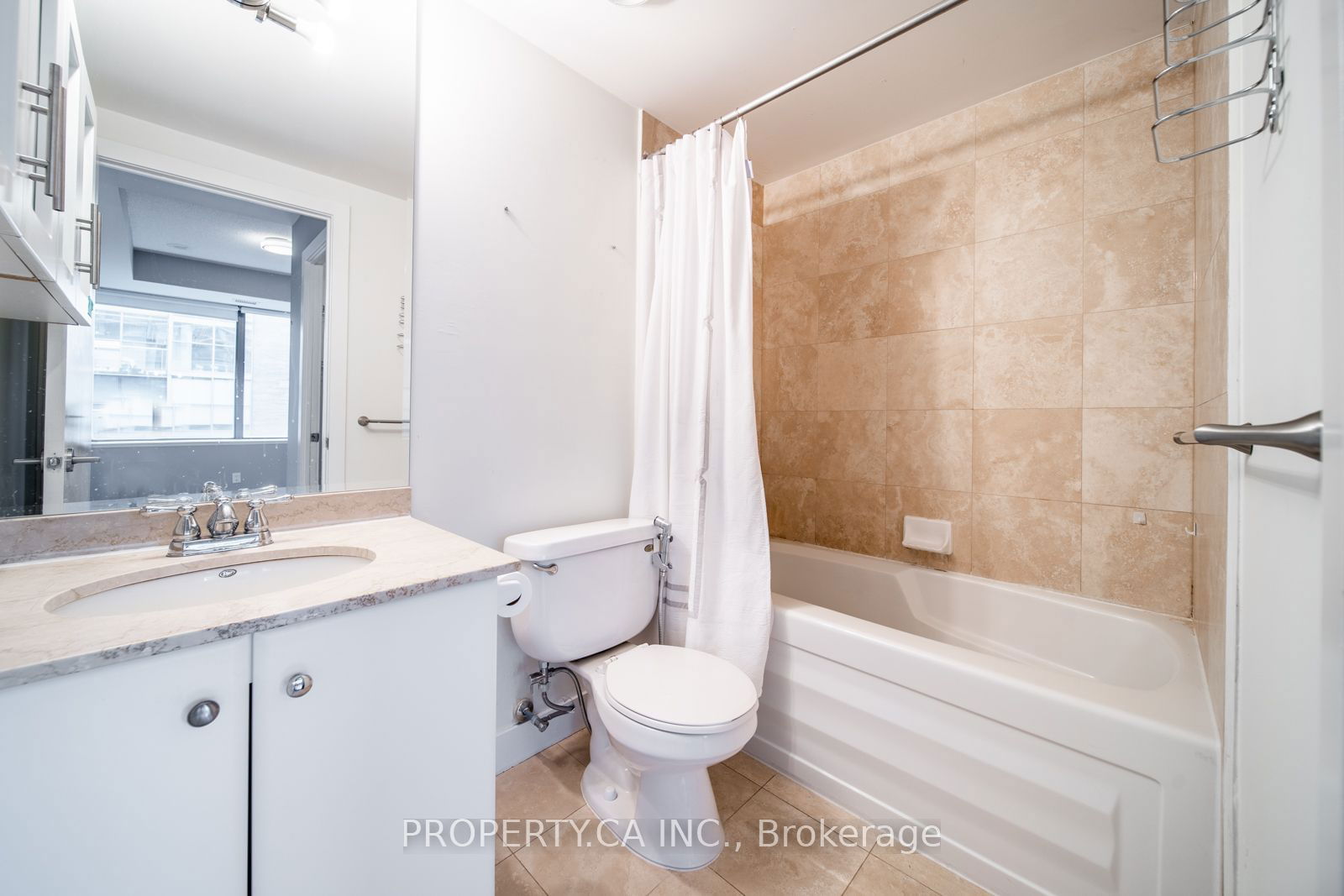 438 King St W, unit 1314 for sale