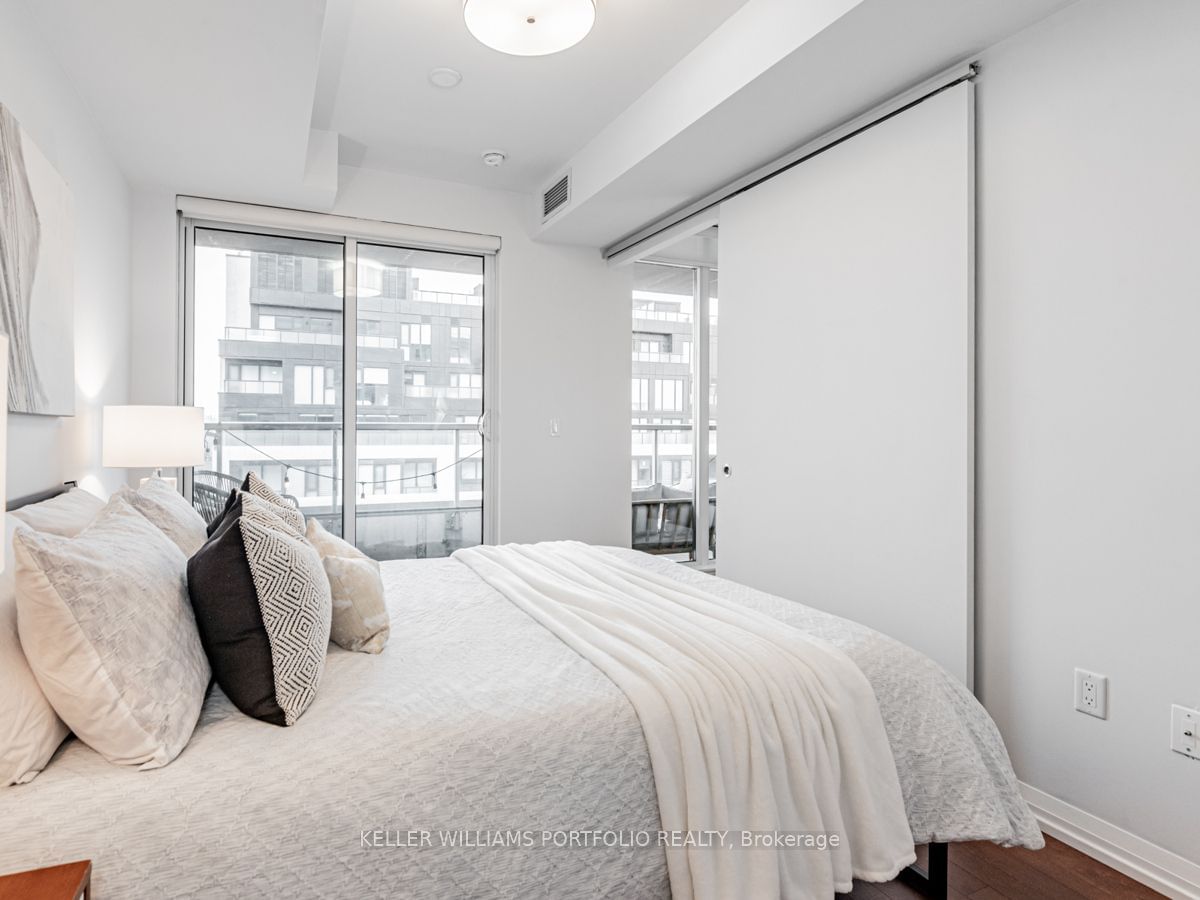 835 St. Clair Ave W, unit 601 for sale