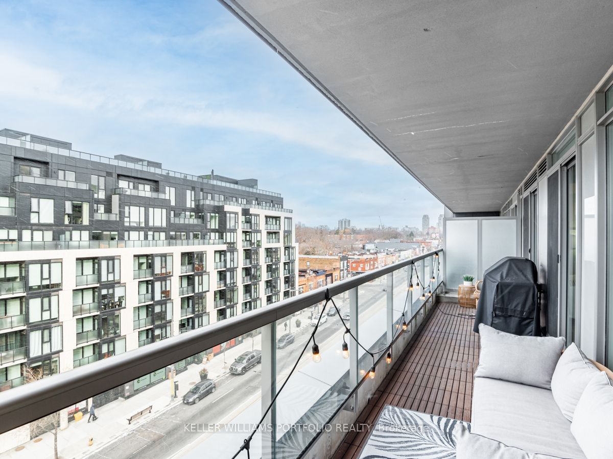 835 St. Clair Ave W, unit 601 for sale