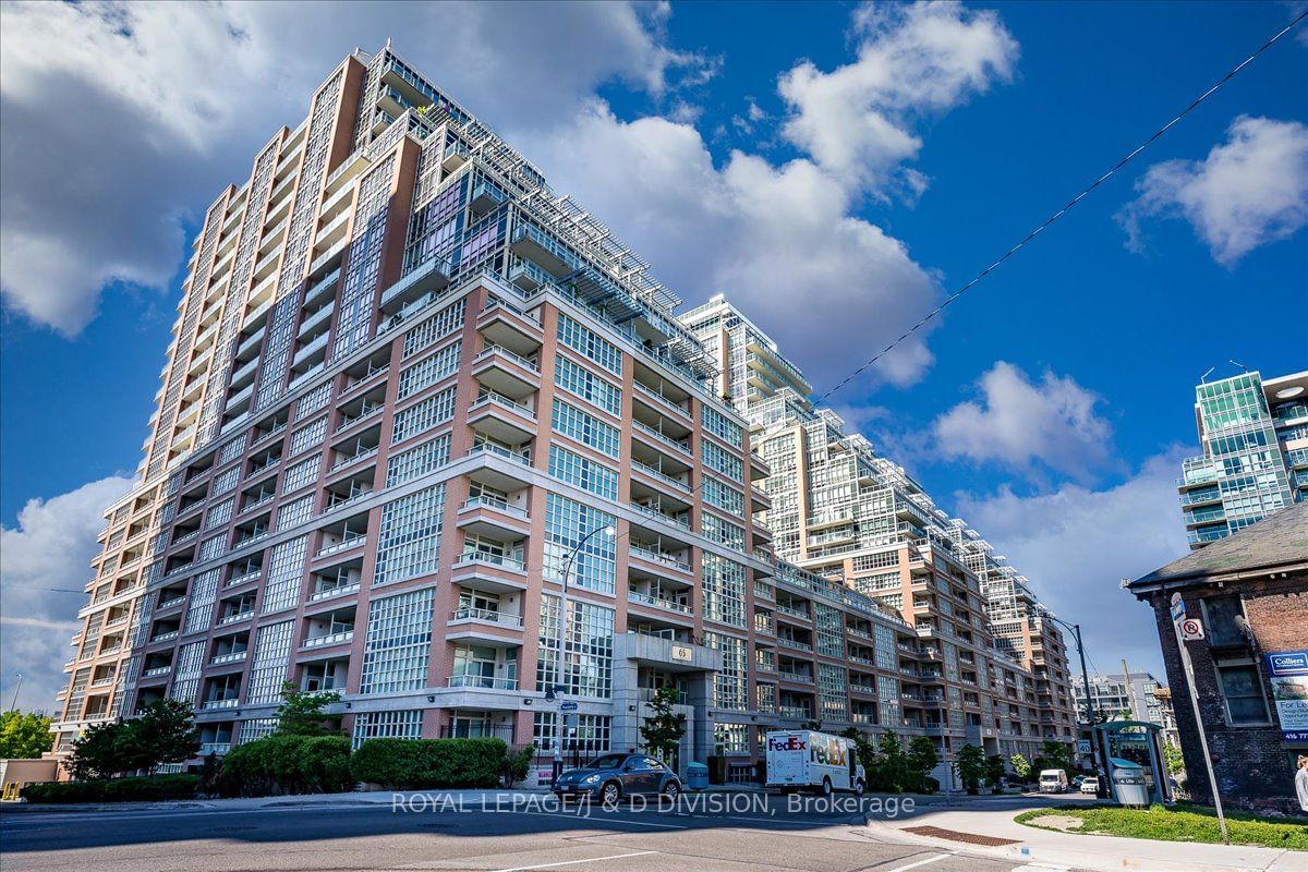 Liberty Lakeview Towers, West End, Toronto