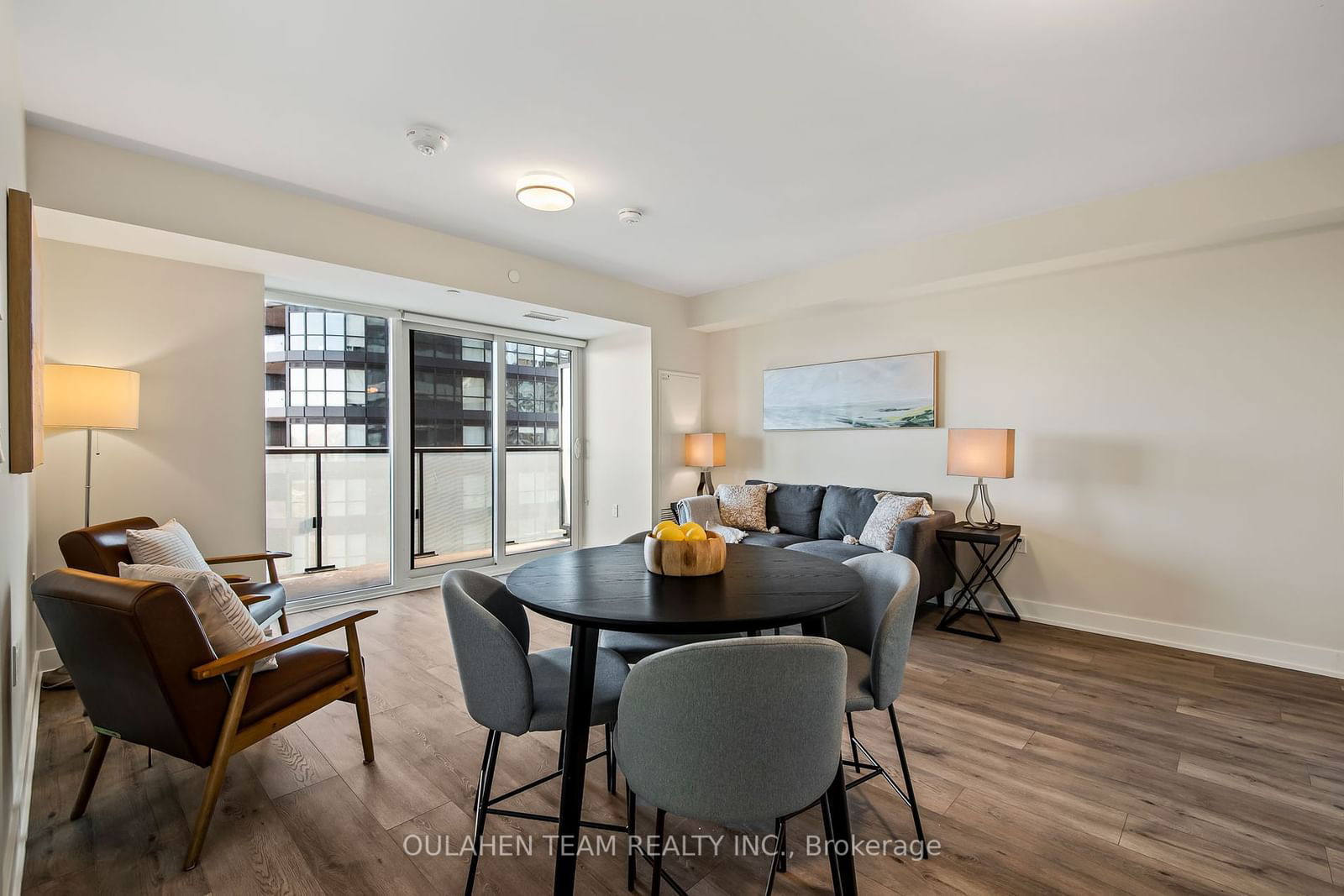 575 Bloor St E, unit 1704 for sale