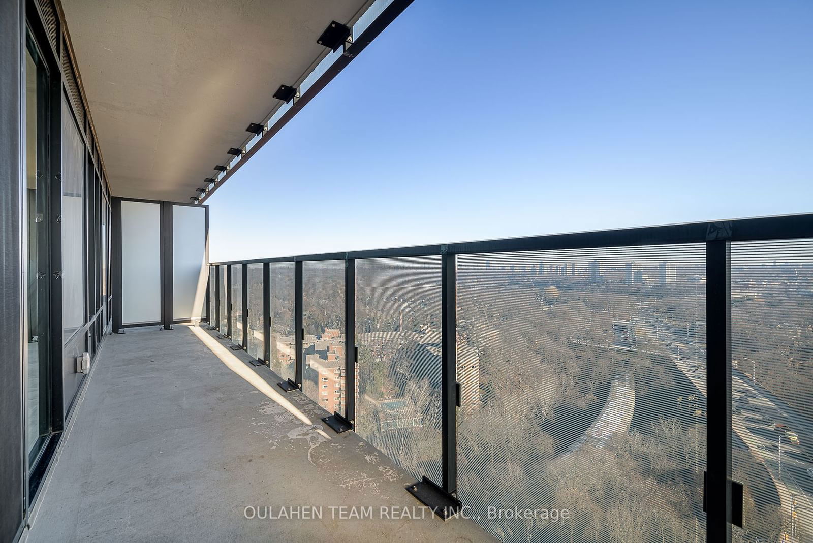 575 Bloor St E, unit 1704 for sale