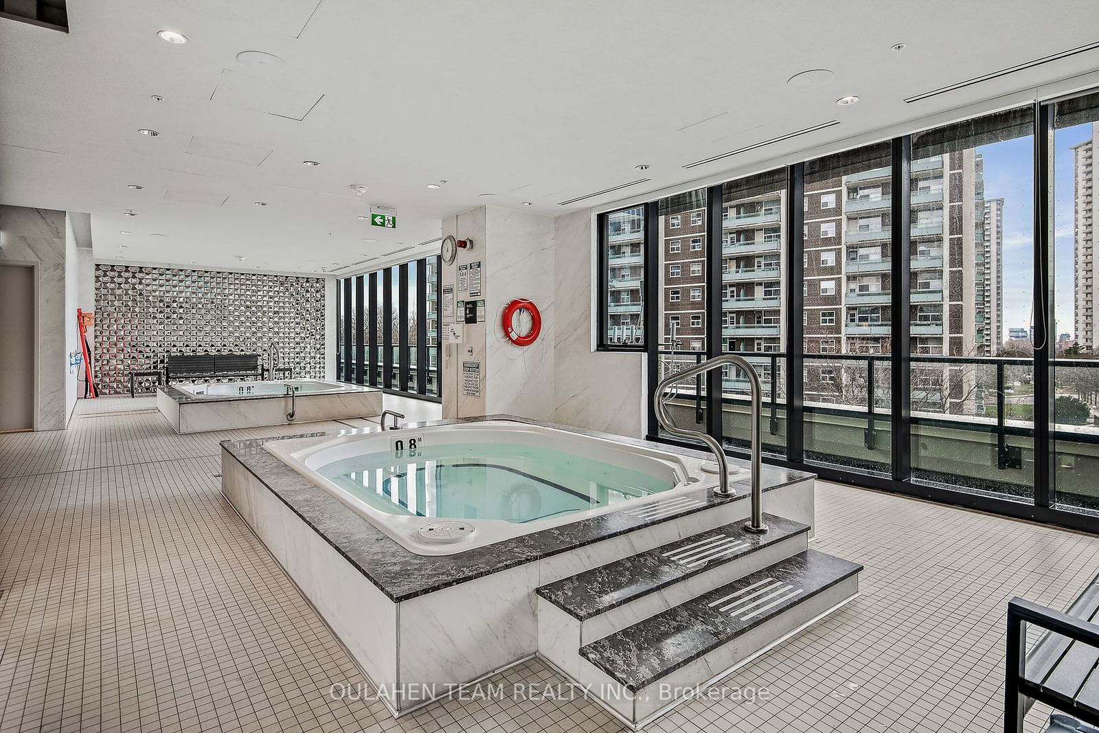 575 Bloor St E, unit 1704 for sale