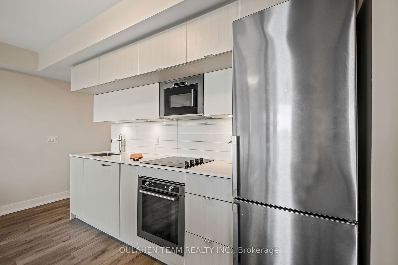 575 Bloor St E, unit 1704 for sale