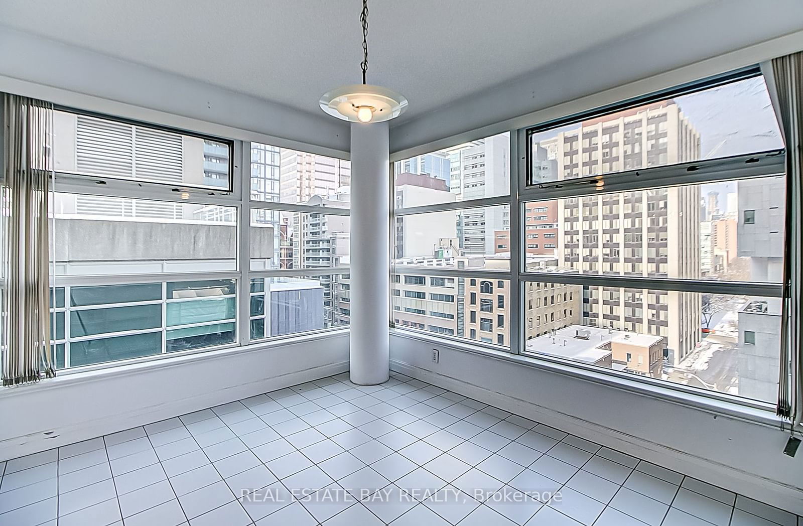 50 Lombard St, unit 1005 for sale