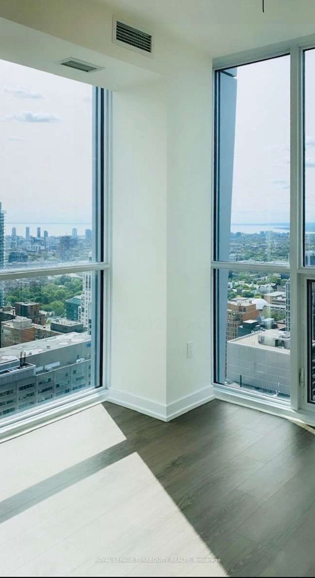 1 Yorkville Ave, unit 4202 for rent