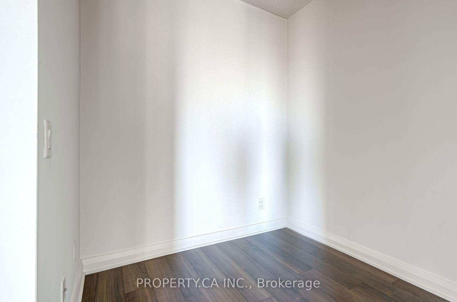 155 Yorkville Ave, unit 1514 for rent