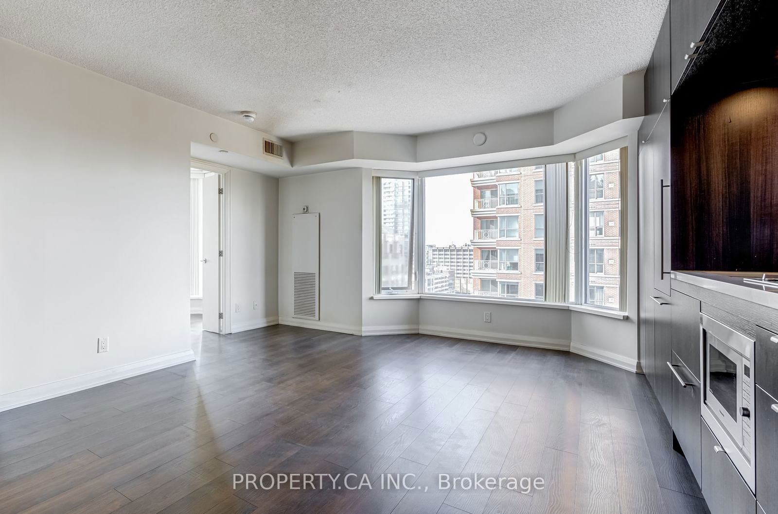 155 Yorkville Ave, unit 1514 for rent