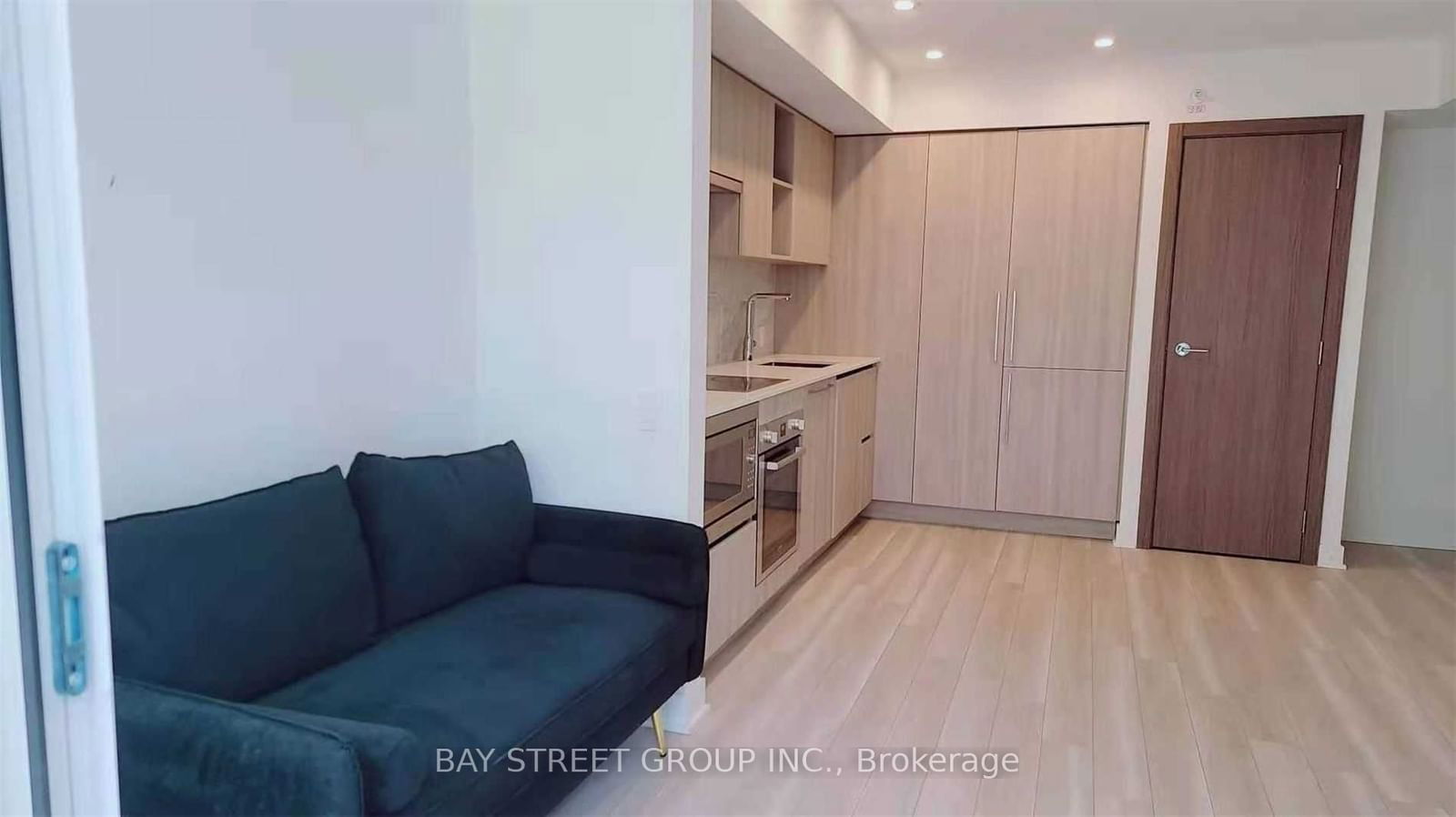 19 Bathurst St, unit 616 for rent