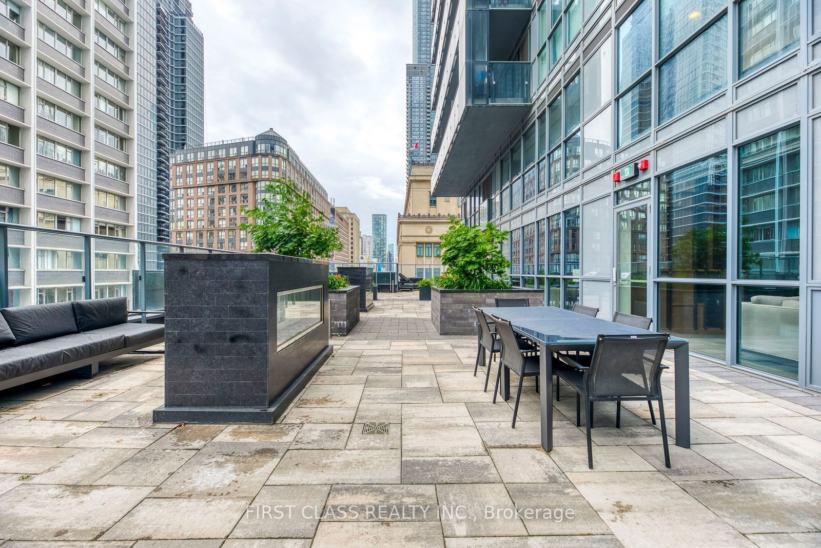 7 Grenville St, unit 5608 for sale