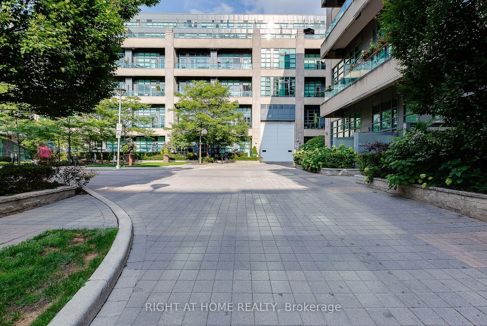 Madison Avenue Lofts, Midtown, Toronto