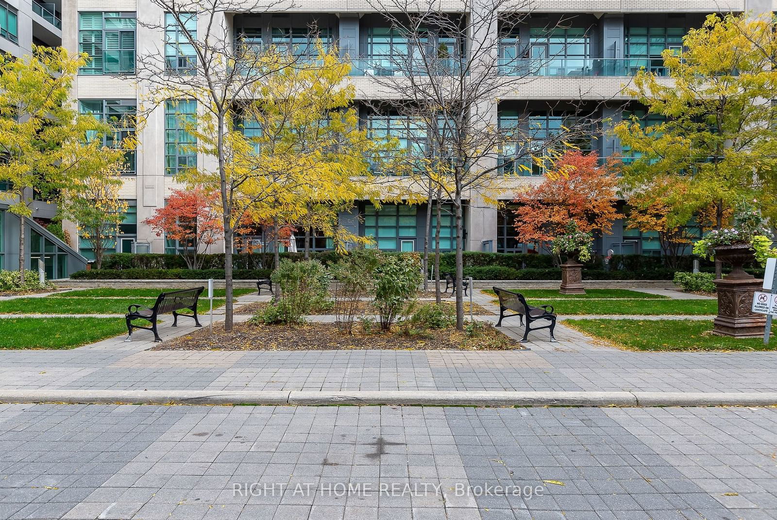 Madison Avenue Lofts, Midtown, Toronto