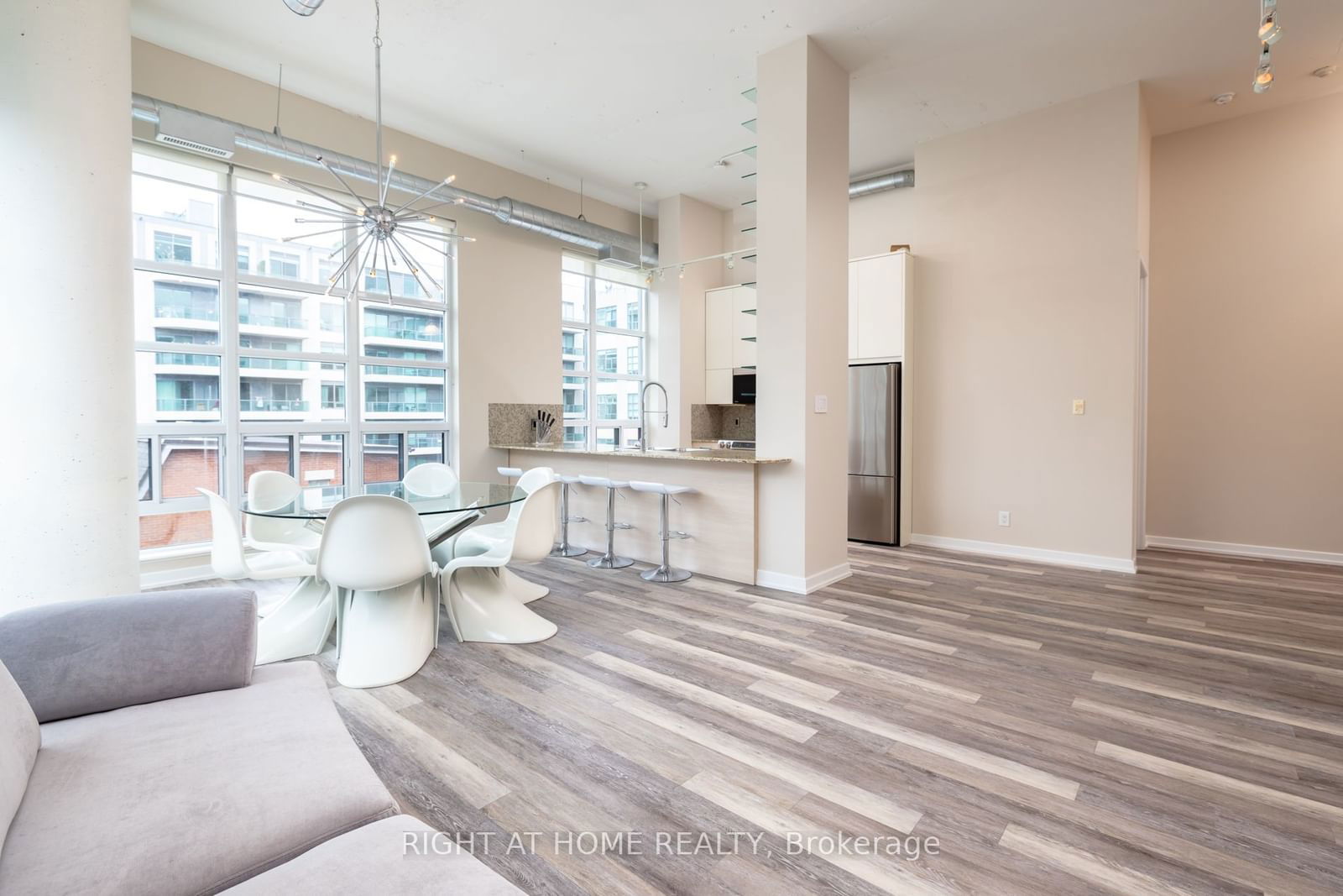 380 Macpherson Ave, unit 306 for sale