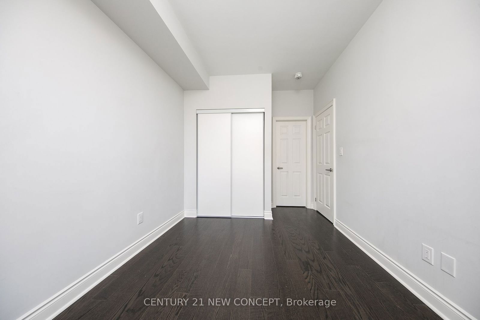 639 Lawrence Ave, unit 320 for rent