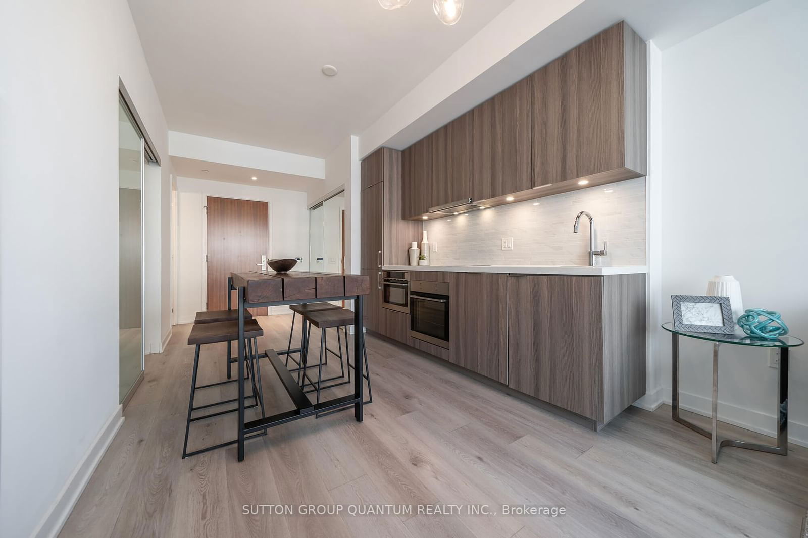 15 Queens Quay E, unit 217 for rent