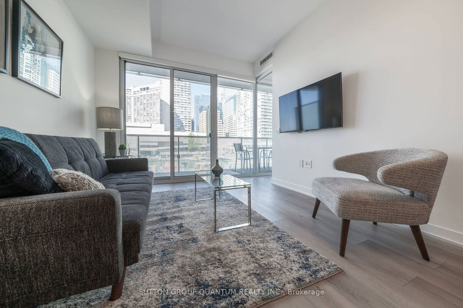 15 Queens Quay E, unit 217 for rent