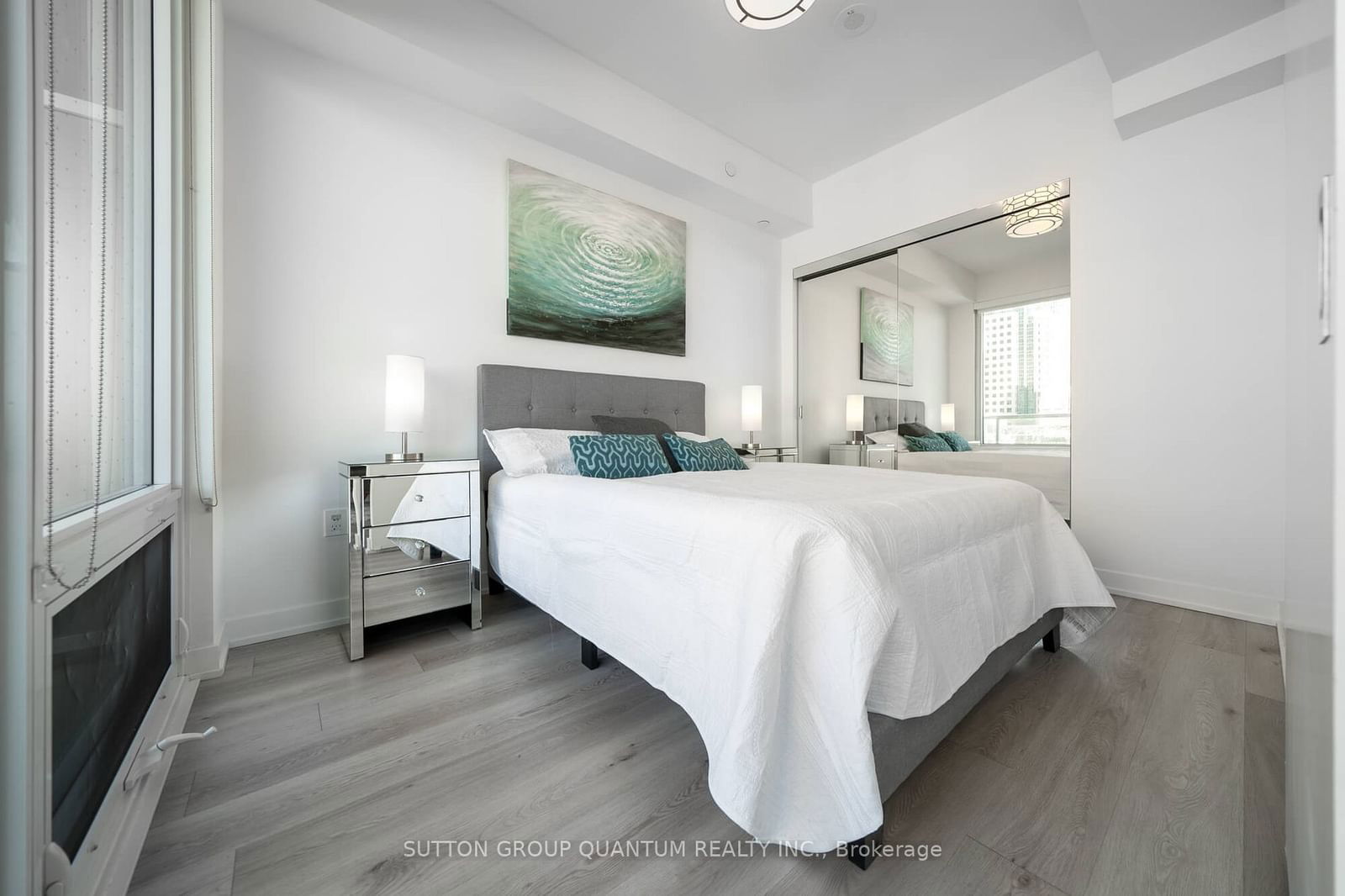 15 Queens Quay E, unit 217 for rent