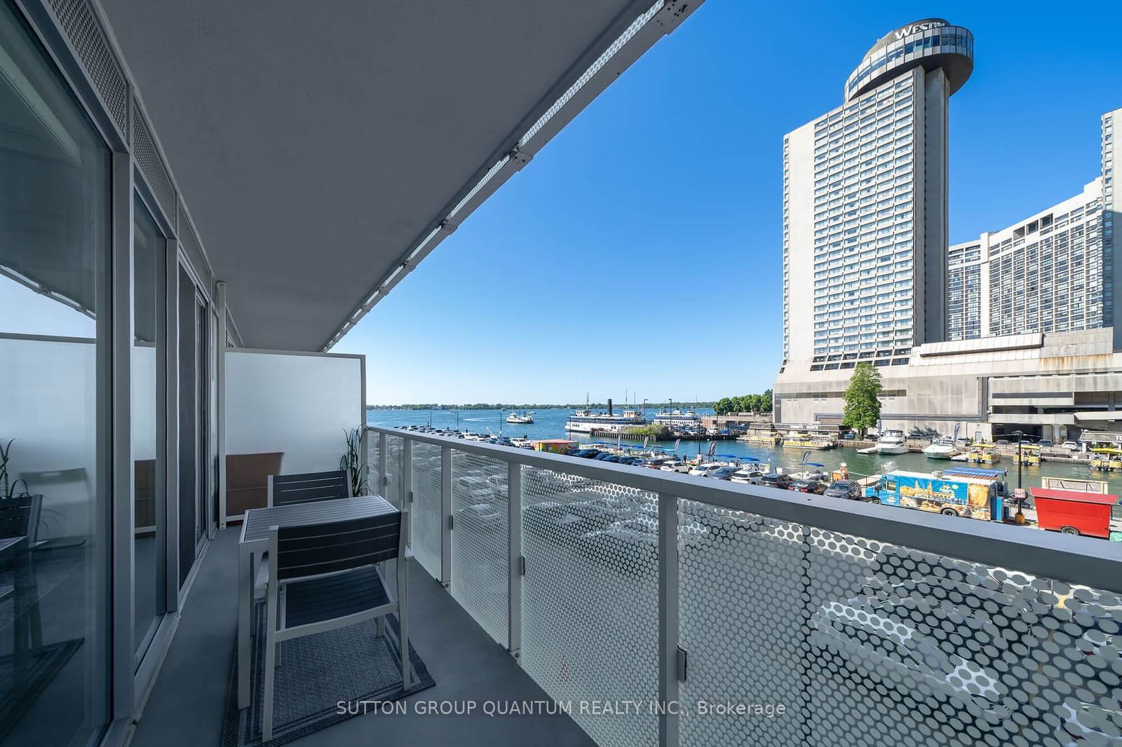 15 Queens Quay E, unit 217 for rent