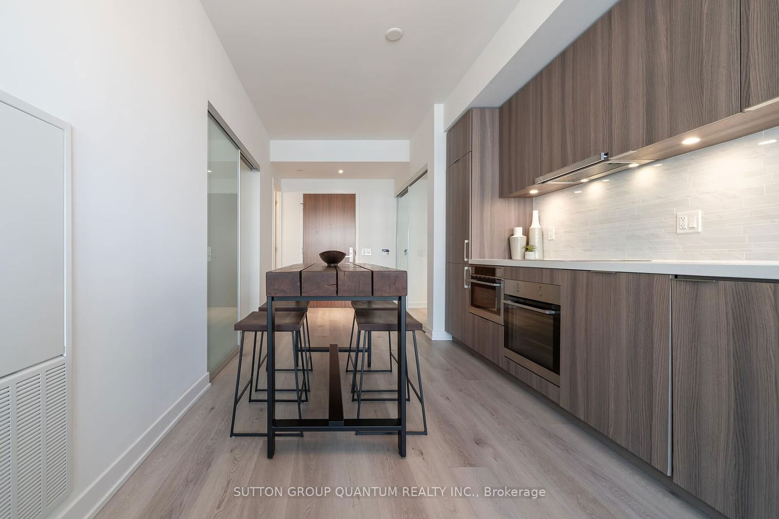 15 Queens Quay E, unit 217 for rent