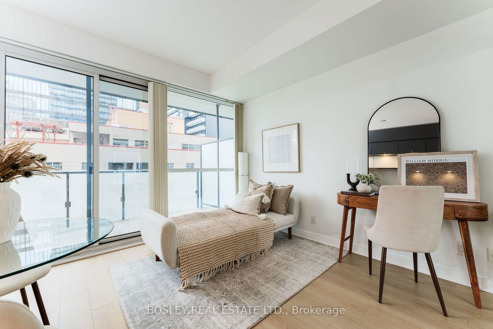 15 Grenville St, unit 1206 for sale