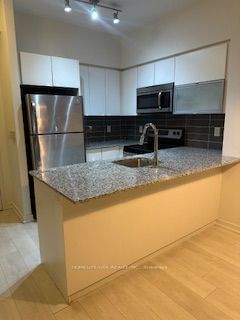 150 East Liberty St, unit 802 for rent