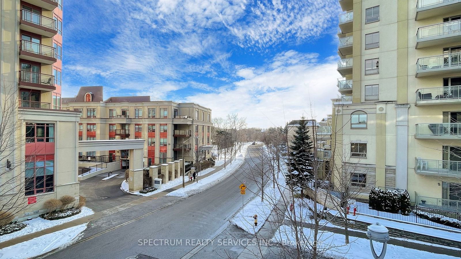 18 Rean Dr, unit 219 for sale