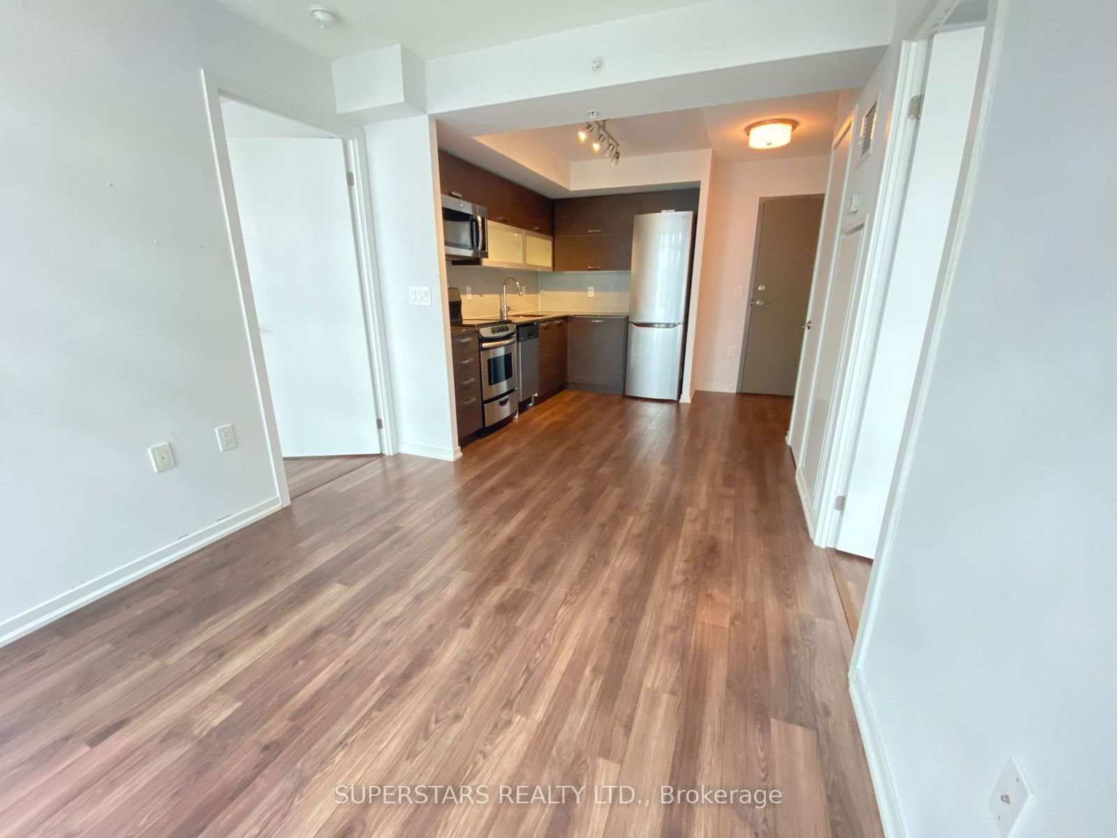 36 Lisgar St, unit 1703 W for rent