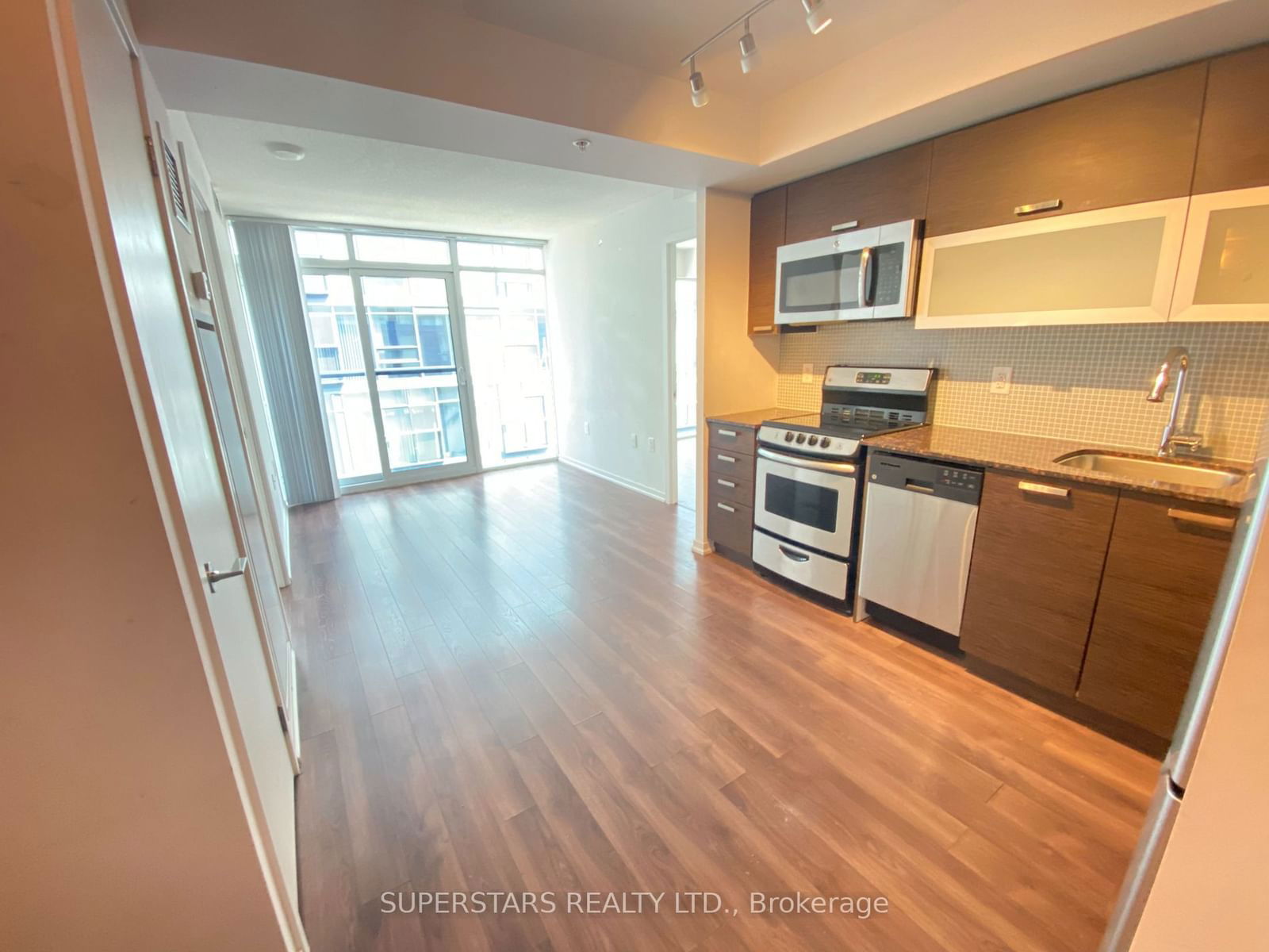 36 Lisgar St, unit 1703 W for rent