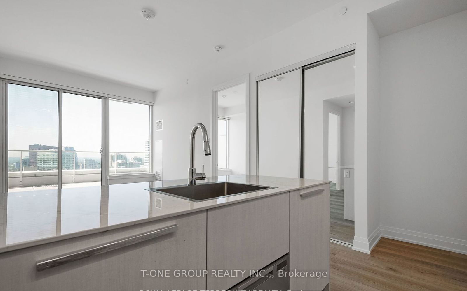 75 Canterbury Pl, unit Ph107 for rent