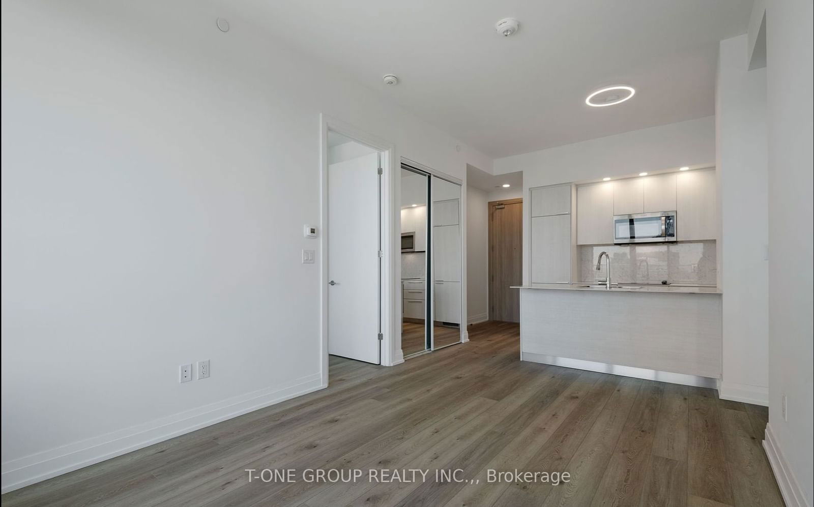 75 Canterbury Pl, unit Ph107 for rent