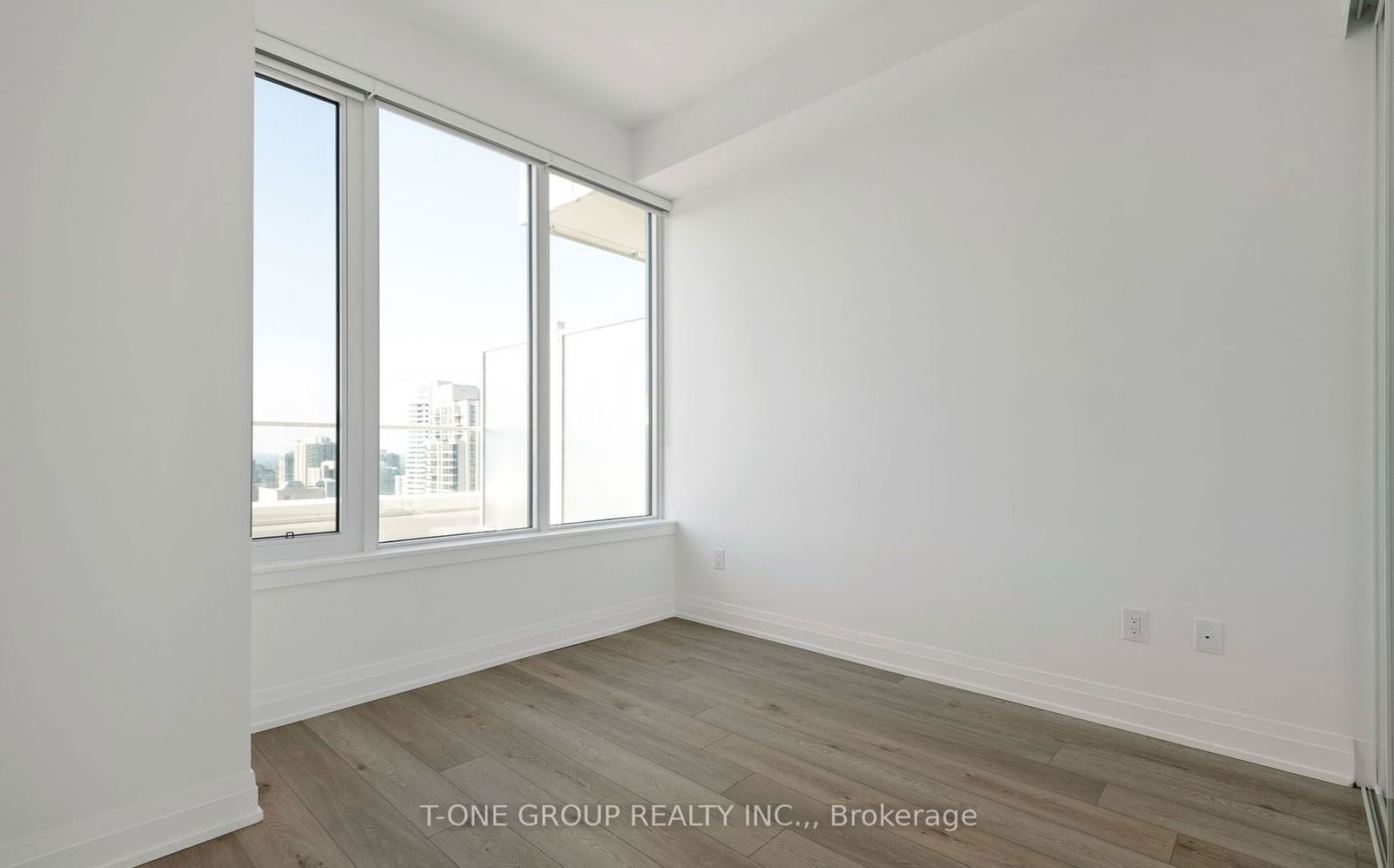 75 Canterbury Pl, unit Ph107 for rent