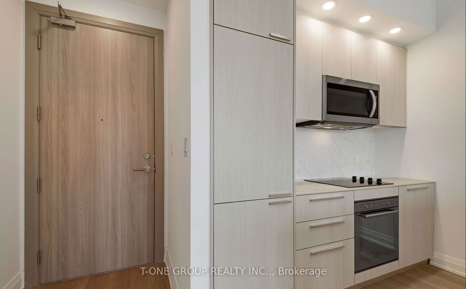 75 Canterbury Pl, unit Ph107 for rent