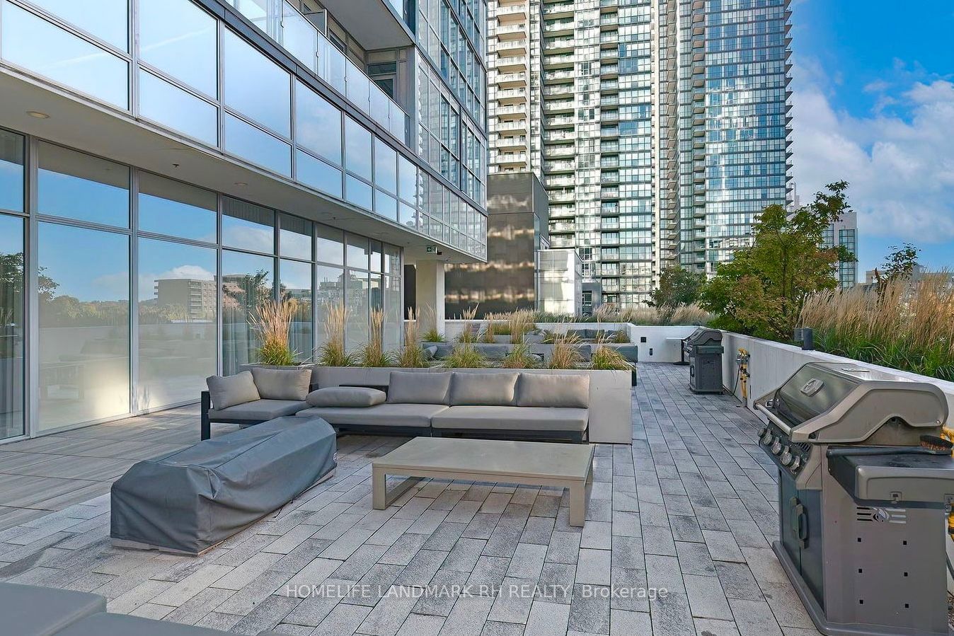 5180 Yonge St, unit 403 for sale