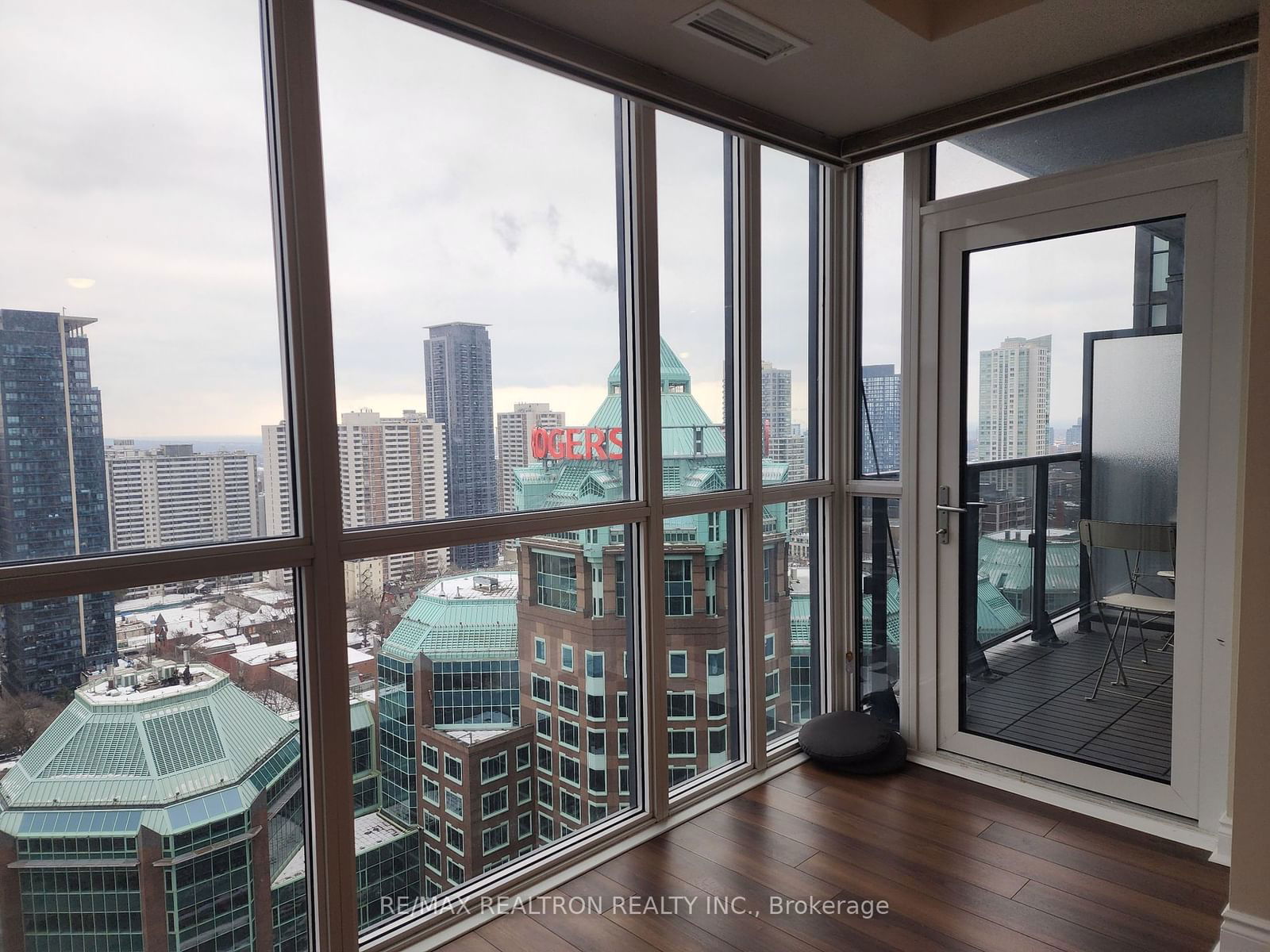 28 Ted Rogers Way, unit 2801 for rent