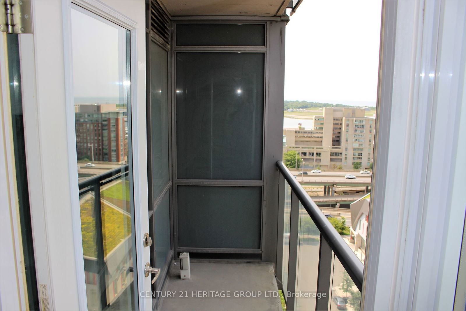 15 Fort York Blvd, unit 1802 for sale